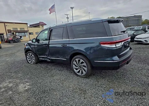 2022 Lincoln Navigator L Reserve z USA, uszkodzony, nr VIN 5LMJJ3LT4NEL03438